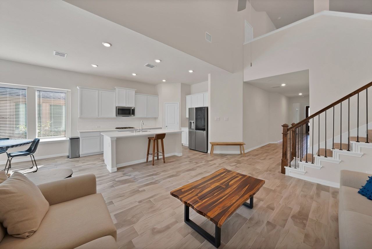 1622 Hope Ln - Photo 3 of 33