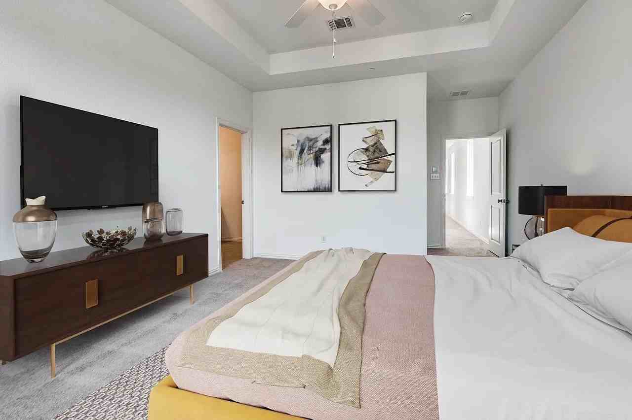 6205 Queens Path - Photo 7 of 30