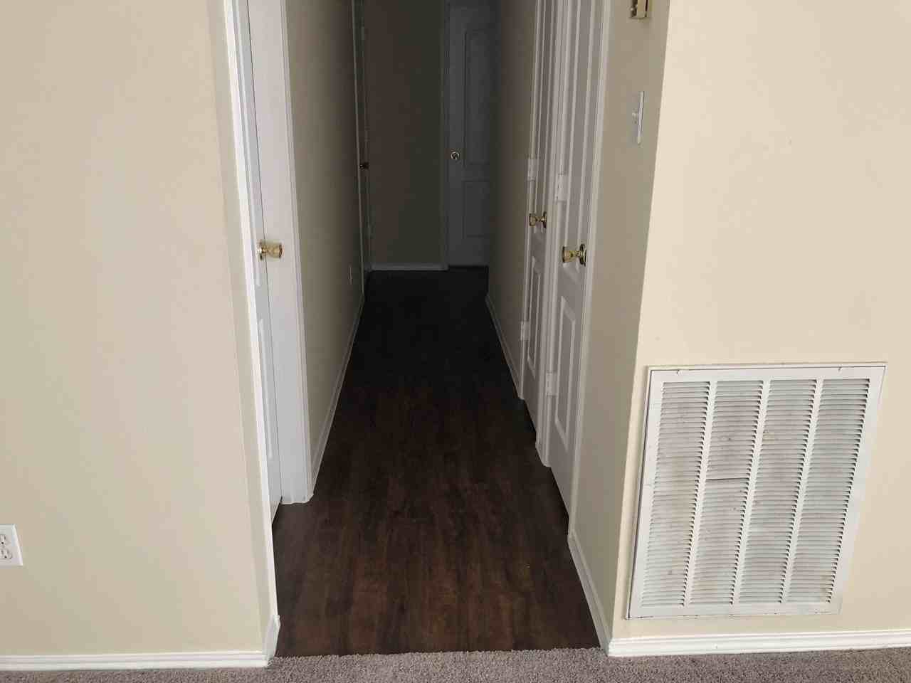 4716 Lee Hutson Ln - Photo 6 of 12