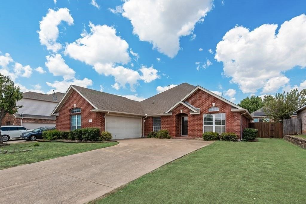 1113 Noblewood Dr - Photo 2 of 20
