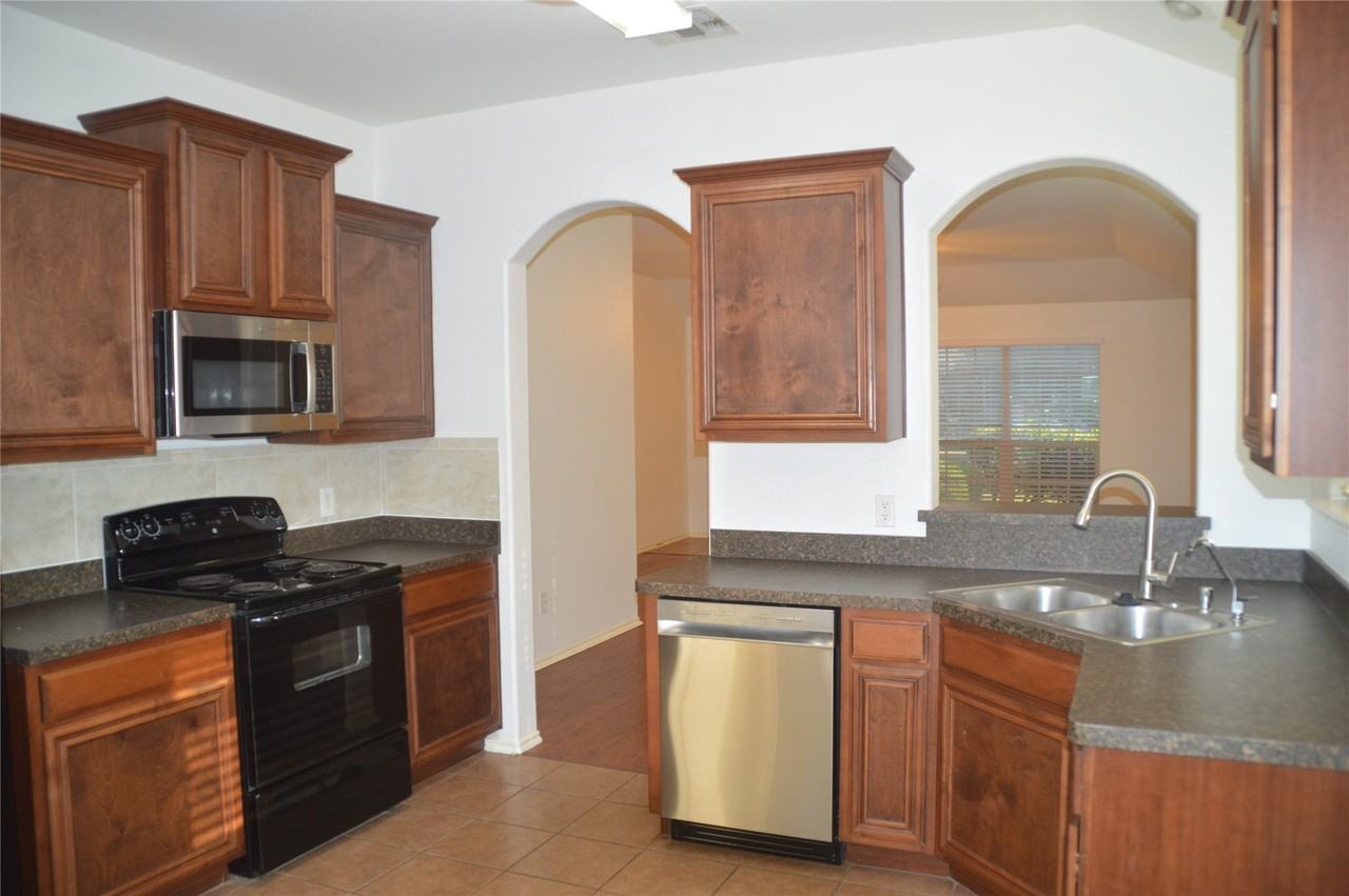 145 Meadow Crest Dr - Photo 6 of 26