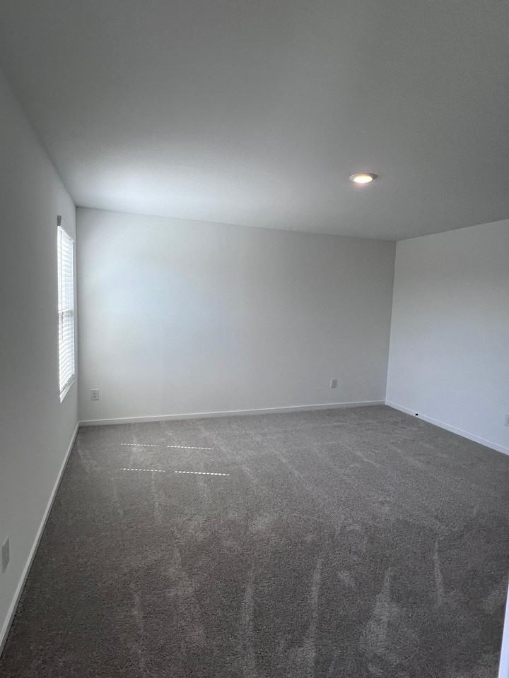 3927 Ontario Way - Photo 7 of 23