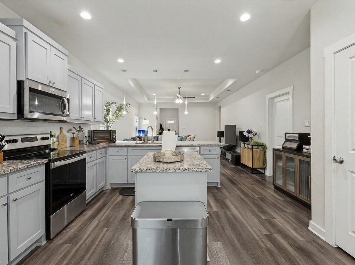 2547 Fatima Ave - Photo 5 of 24