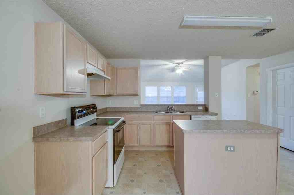 406 Ashland Dr - Photo 6 of 23