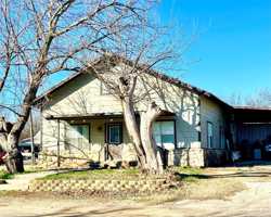 featured image of 209 N Bowie St