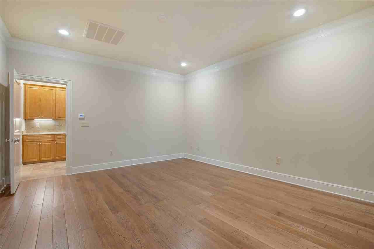 6505 Bandera Ave #2A - Photo 6 of 13