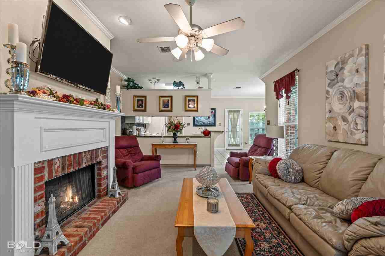 6004 Kateland Cir - Photo 4 of 36