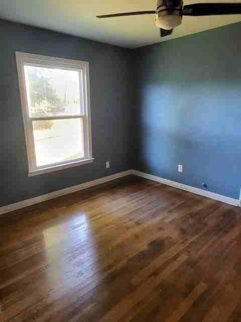 1202 Overhill Dr - Photo 7 of 10