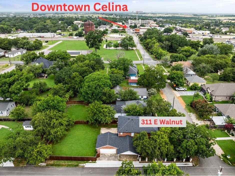 311 E Walnut St - Photo 4 of 21