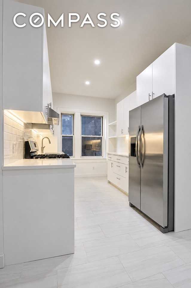 316 W 79th St #1WR - Photo 4 of 10