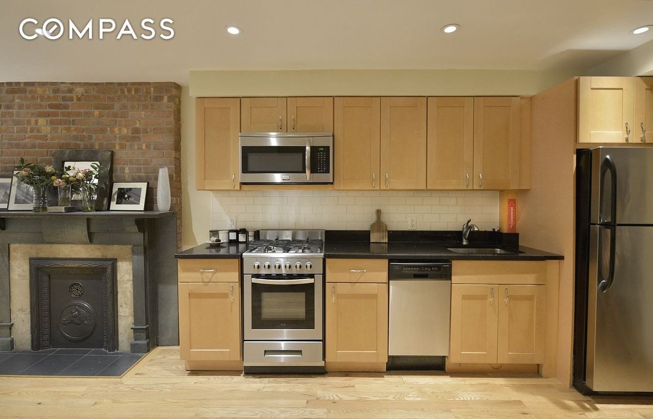 437 W 147th St - Photo 4 of 8