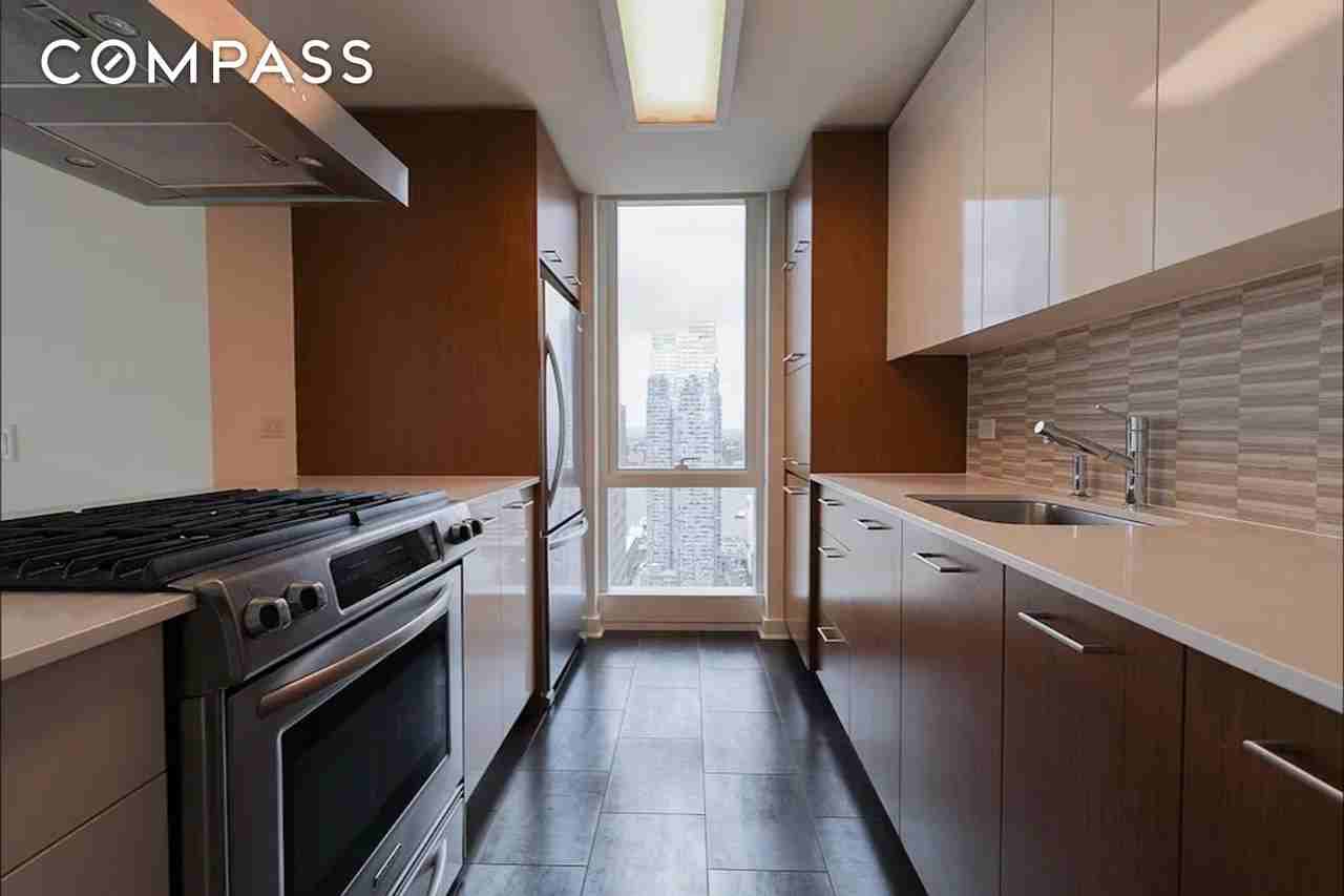 460 W 42nd St #47M - Photo 4 of 24