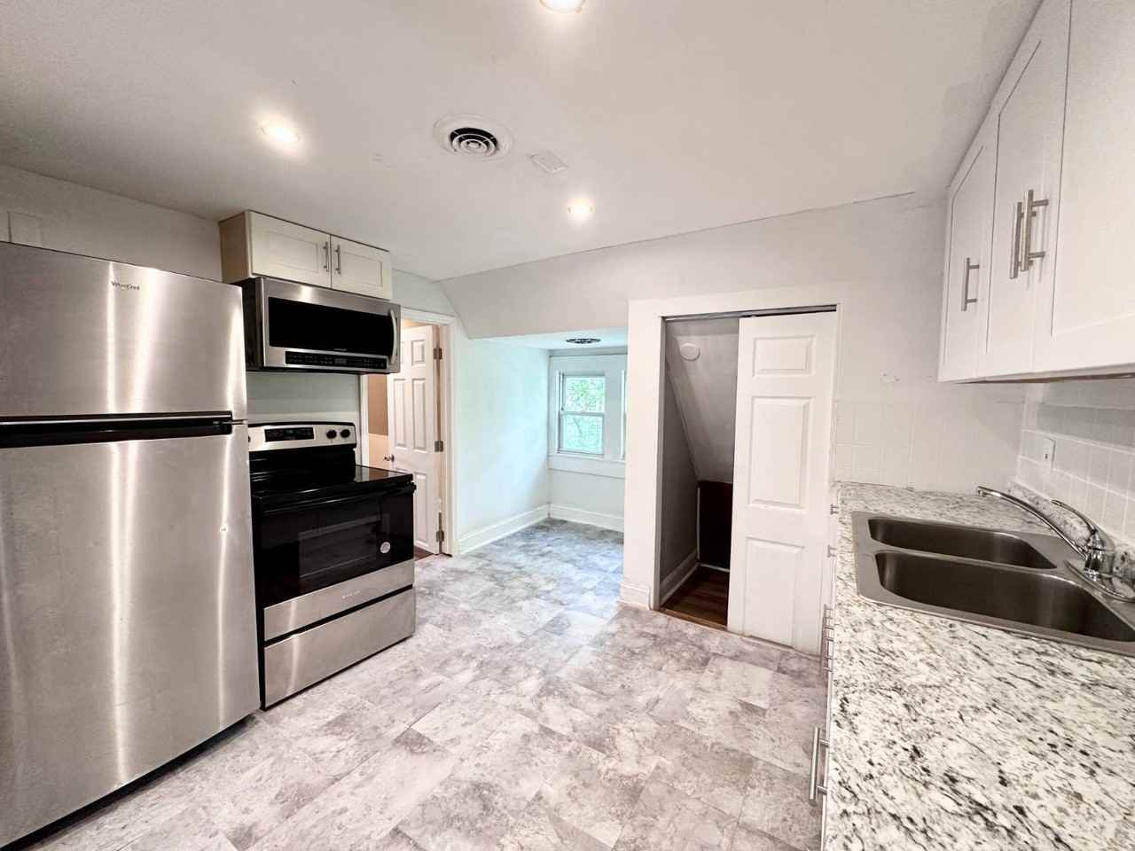199 New Scotland Ave #6 - Photo 2 of 18