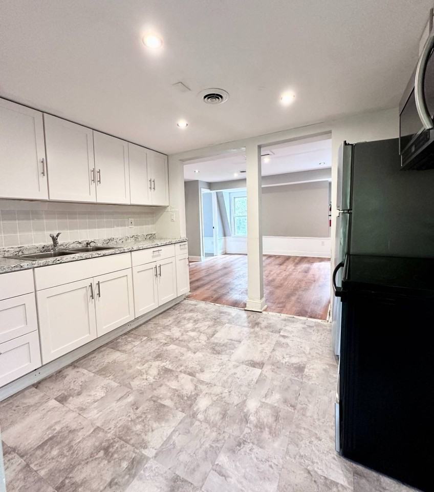 199 New Scotland Ave #6 - Photo 3 of 18