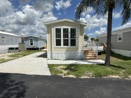 featured image of 14 Carl St #82