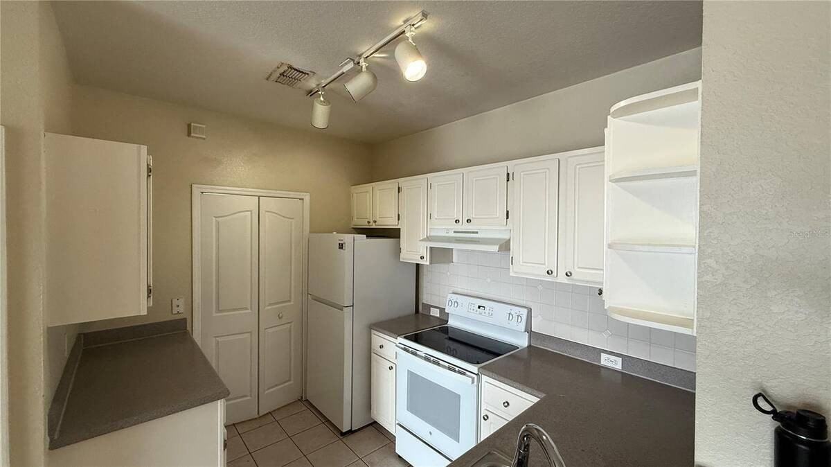 2615 Maitland Crossing Way #204 - Photo 4 of 38