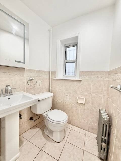 481A Quincy St #B - Photo 7 of 9