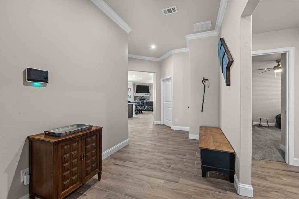 1208 Yancy St - Photo 5 of 25