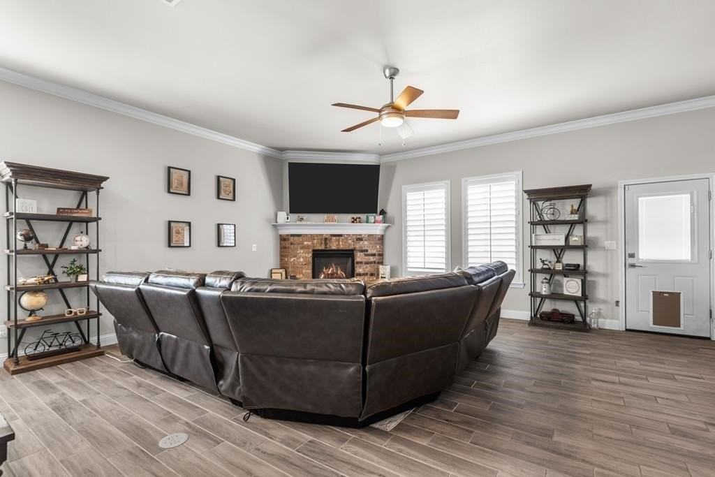 1208 Yancy St - Photo 7 of 25