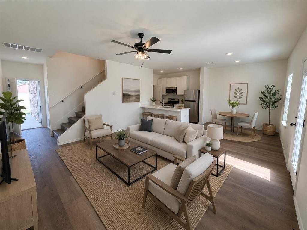 203 Mason Ct - Photo 3 of 45