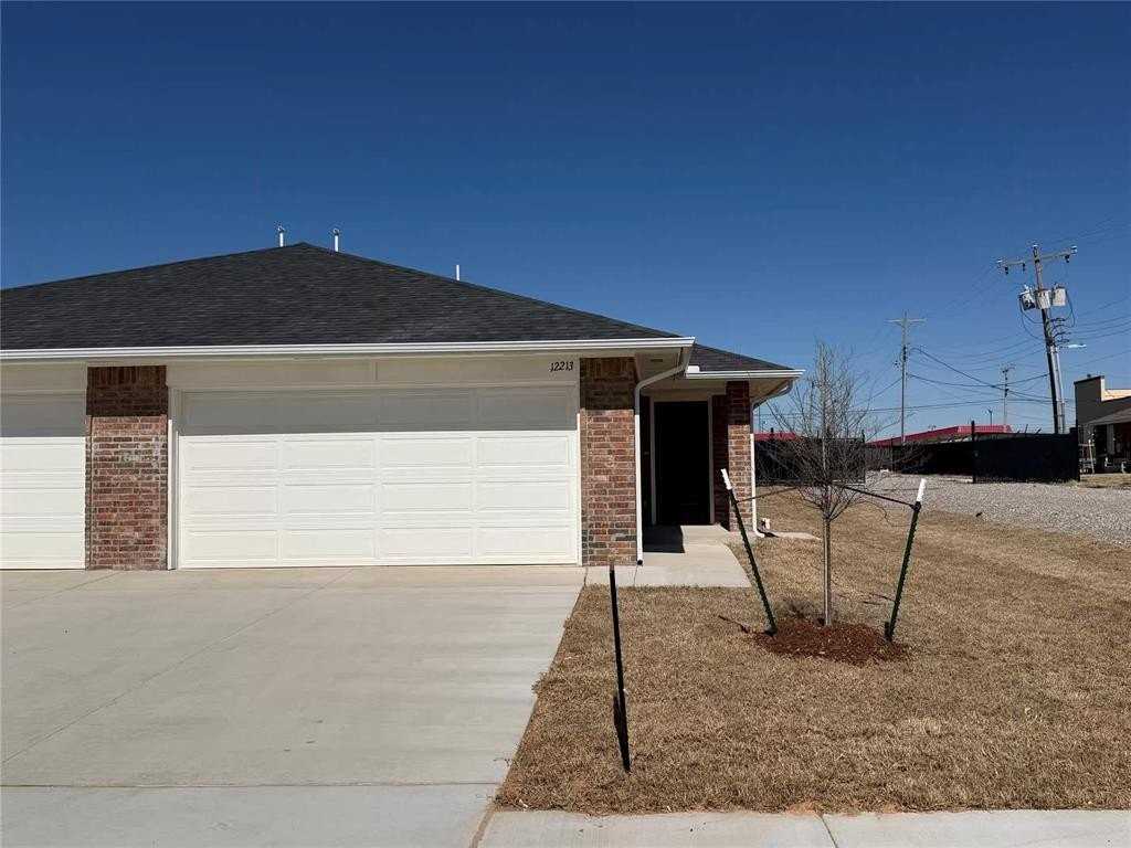 312 Liam Drive - Photo 2 of 27