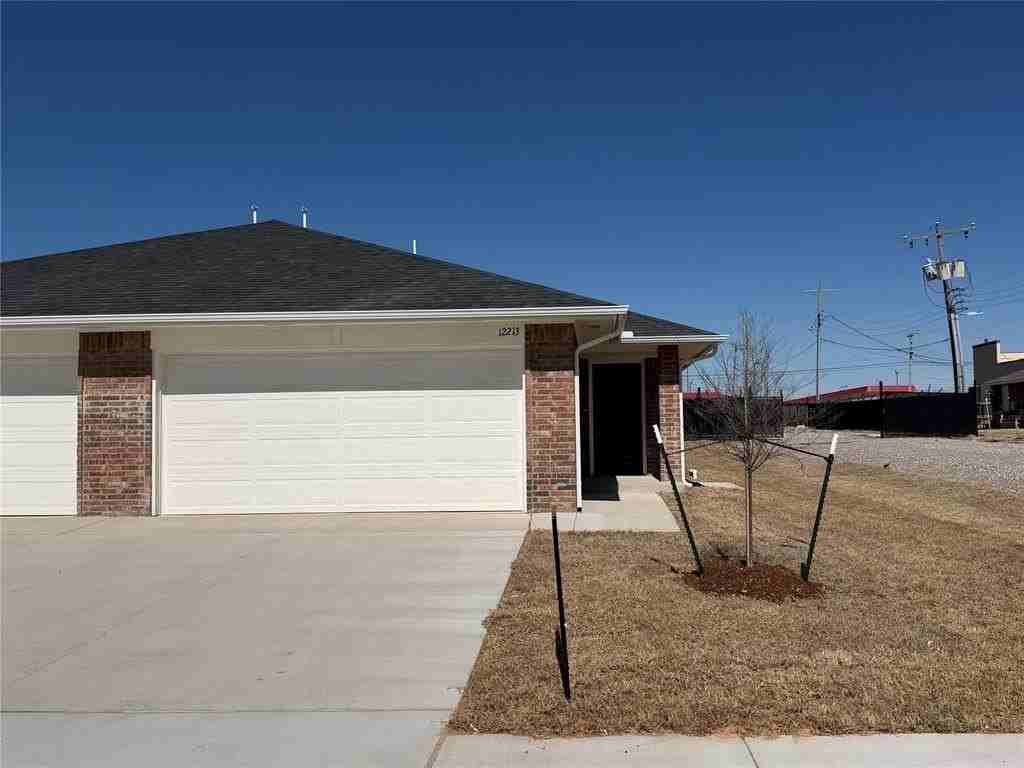 310 Aaran Way - Photo 2 of 27