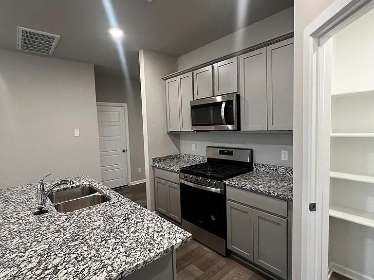 10501 Sw 41st St - Photo 2 of 10