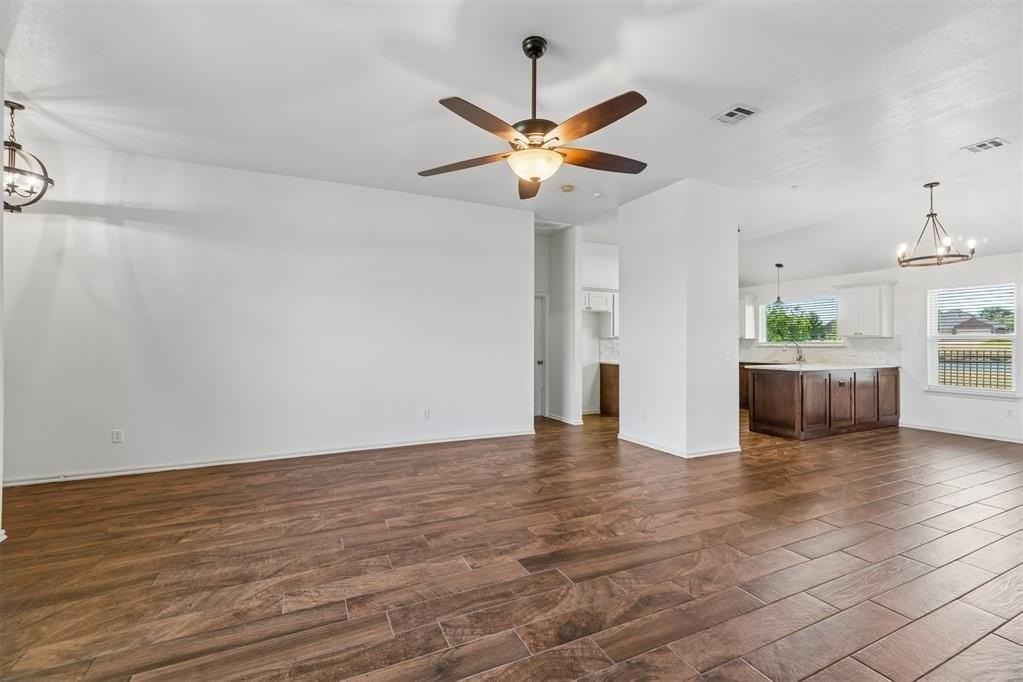 15921 Katie Ridge Dr - Photo 5 of 42