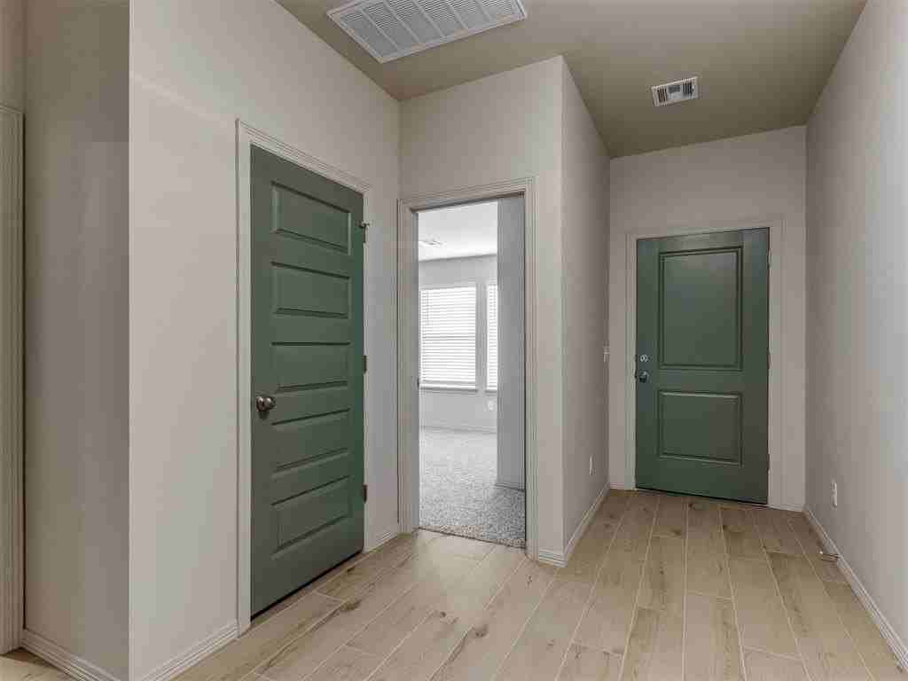 10645 Sw 18th St - Photo 5 of 36