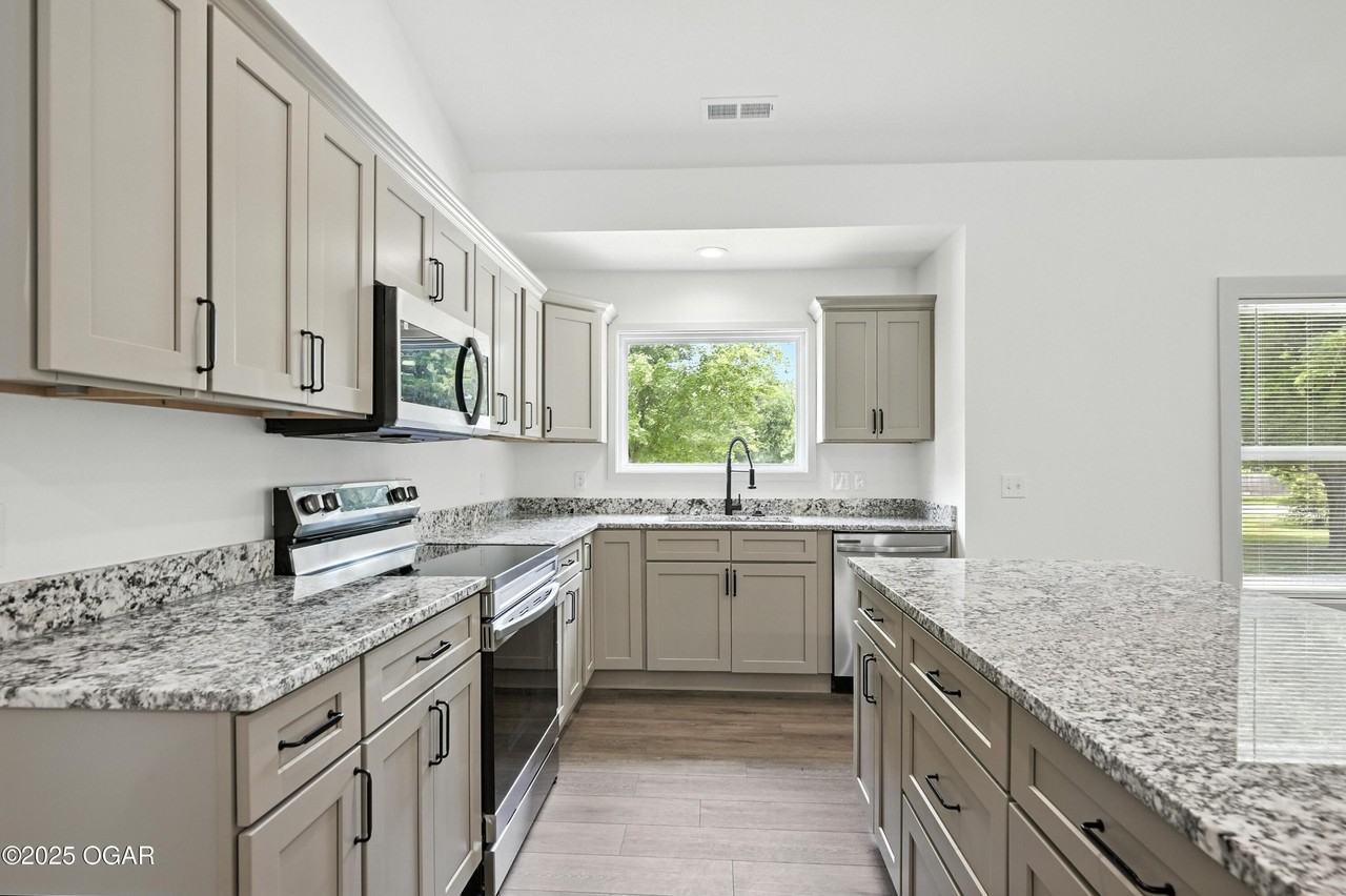 8187 County Road 166 - Photo 4 of 44