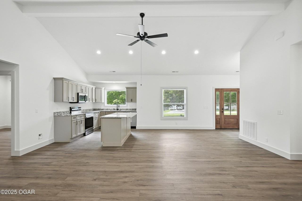 8187 County Road 166 - Photo 7 of 44