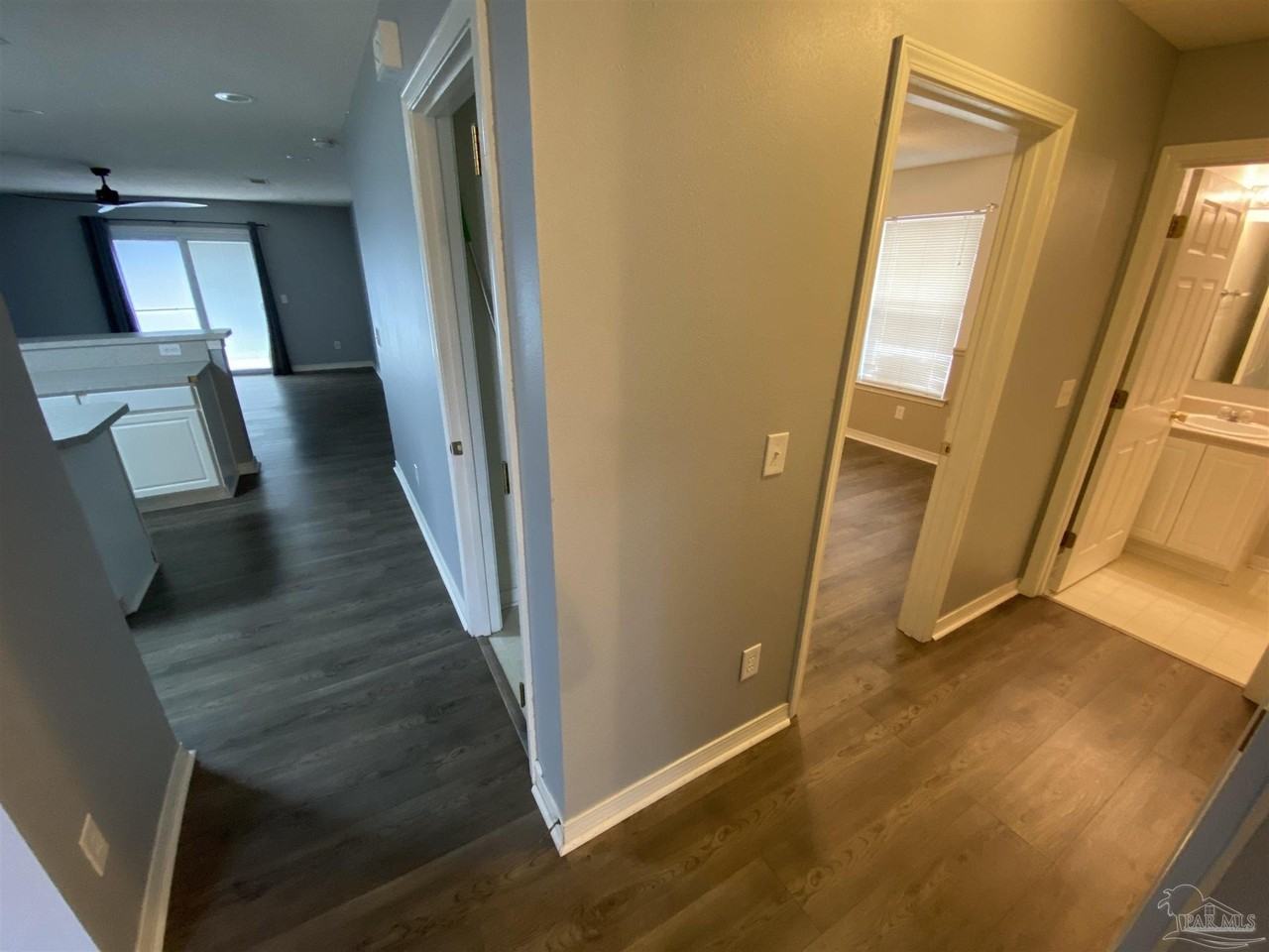 10340 Chinaberry Ct - Photo 7 of 19