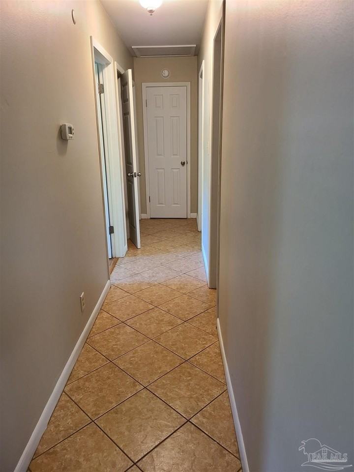 5560 Hibiscus Rd - Photo 3 of 22