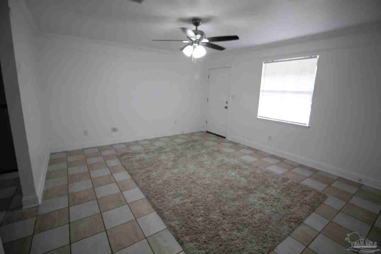 4947 Yacht Harbor Dr - Photo 3 of 7