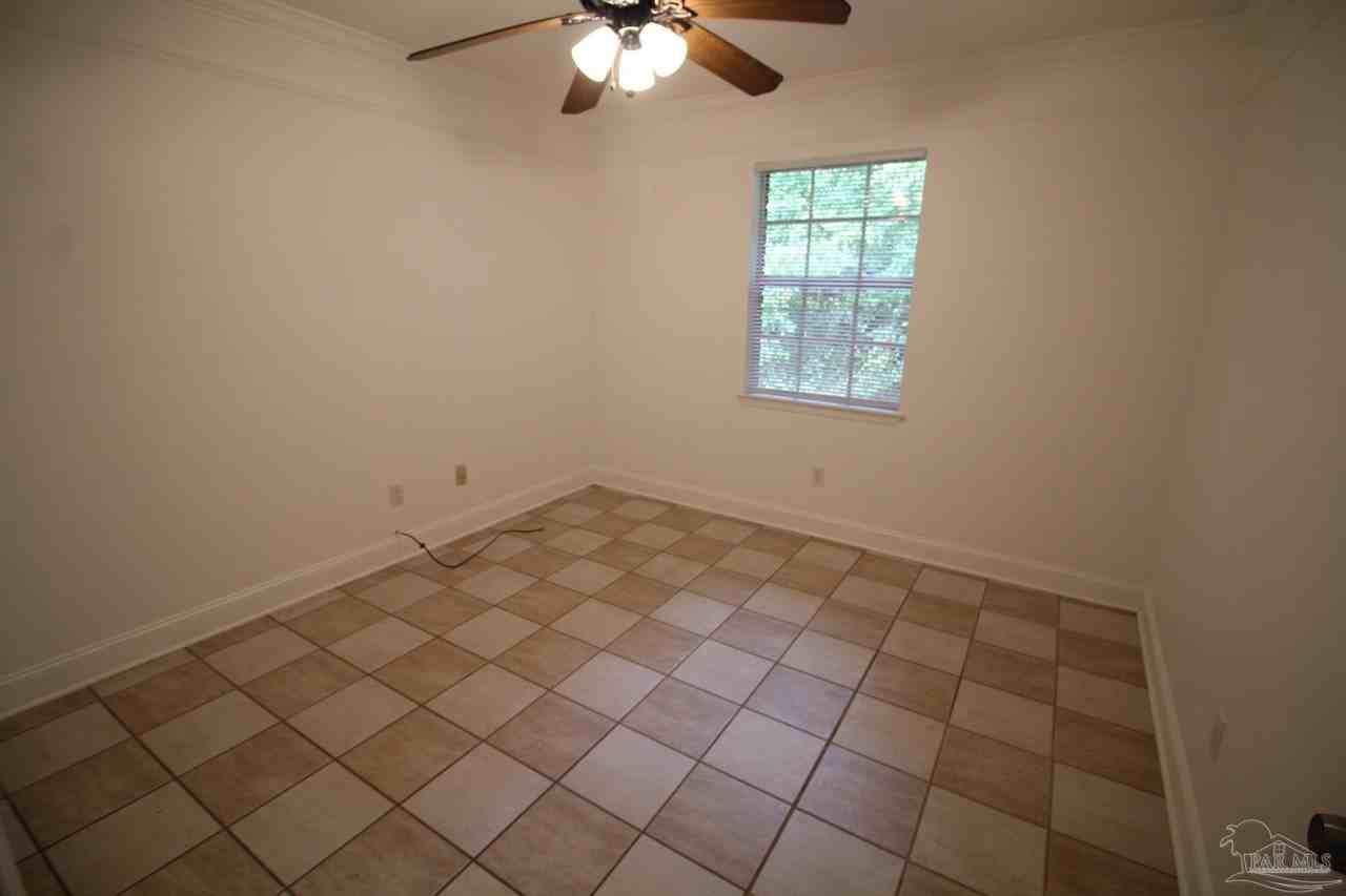 4947 Yacht Harbor Dr - Photo 6 of 7