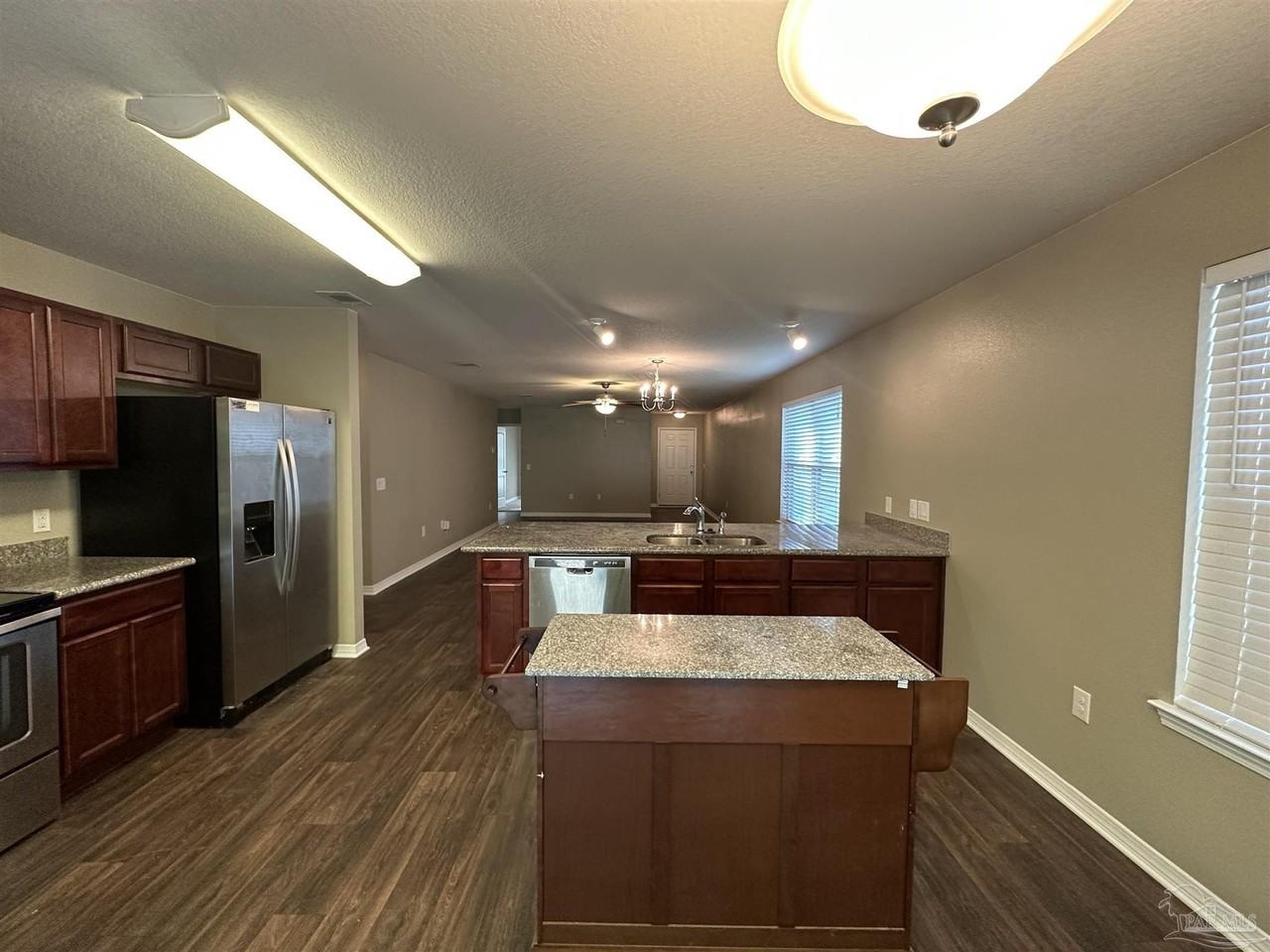 10641 Senegal Dr - Photo 6 of 15