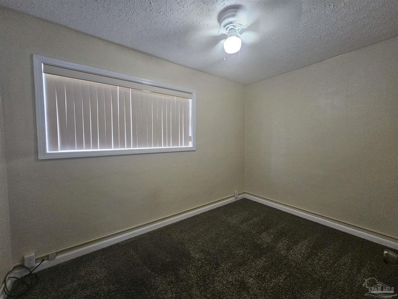 203 Topaz Ave - Photo 5 of 7