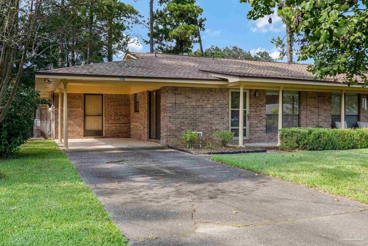 1240 Pinnacle Cir #B - Photo 2 of 39