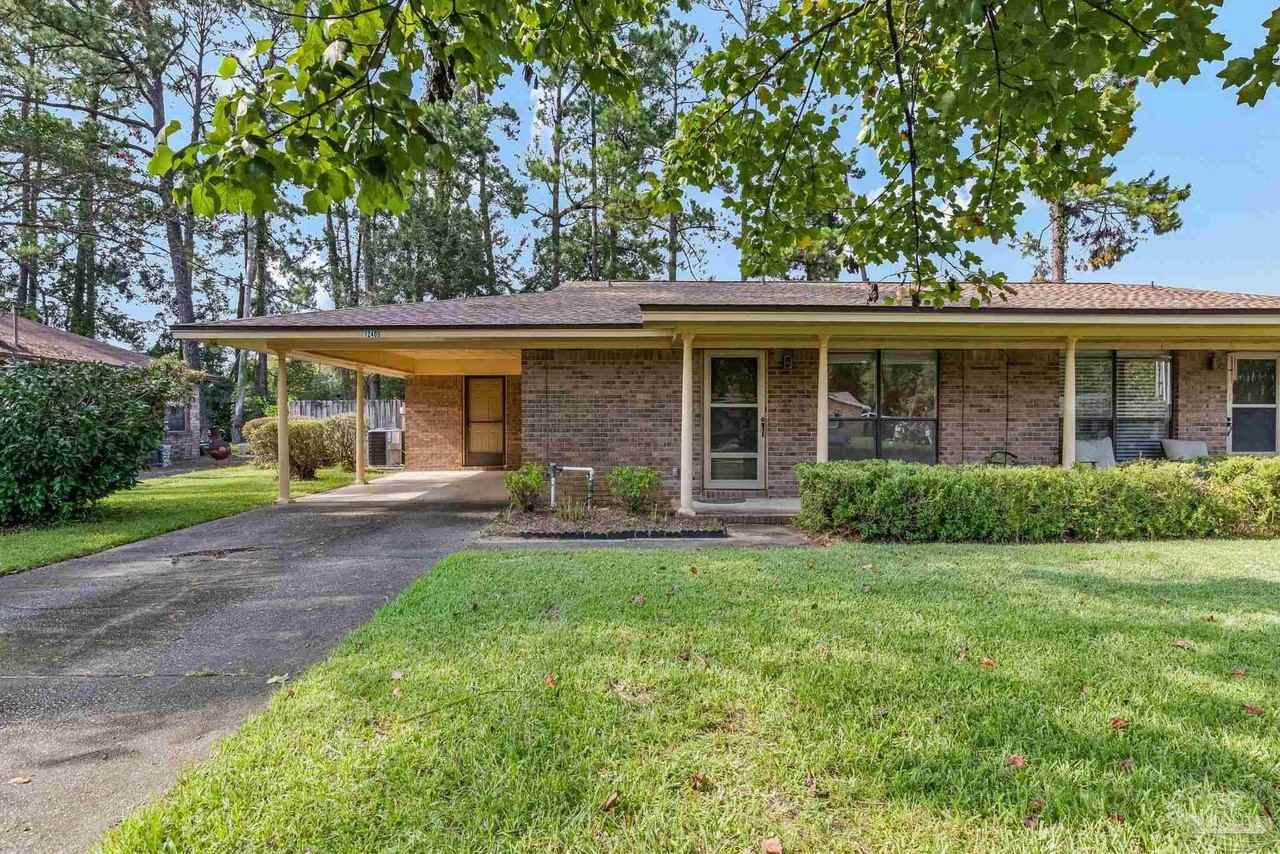 1240 Pinnacle Cir #B - Photo 3 of 39