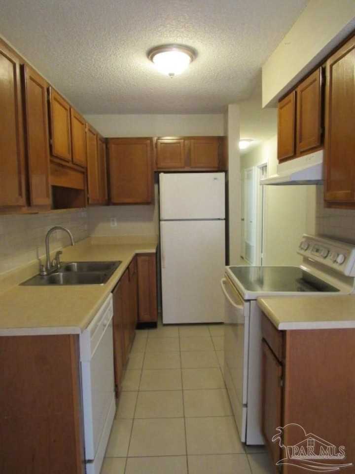 3328 Pine Forest Rd - Photo 4 of 9
