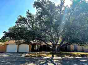 2102 Wydewood Dr - Photo 1 of 1