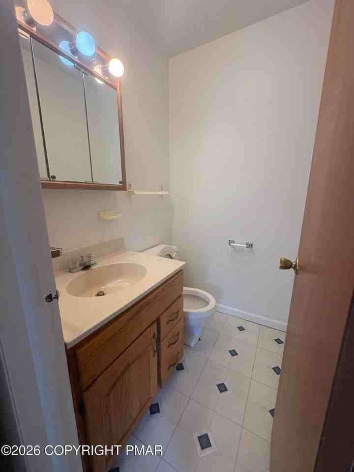 404 Woodcliffe Ave #1-103 - Photo 5 of 7