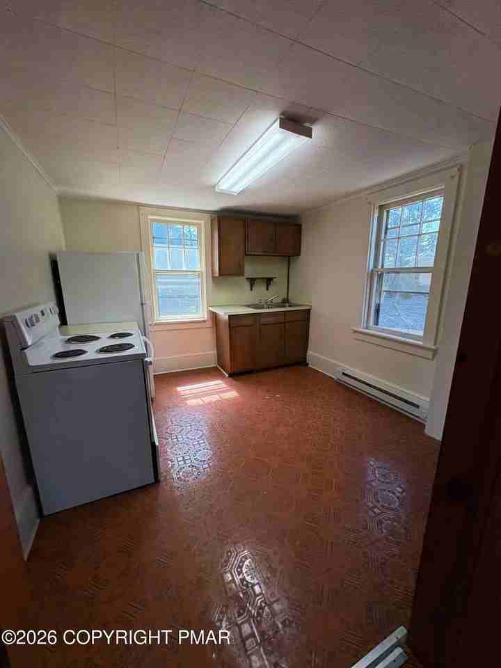 169 Tanite Rd #201 - Photo 3 of 6
