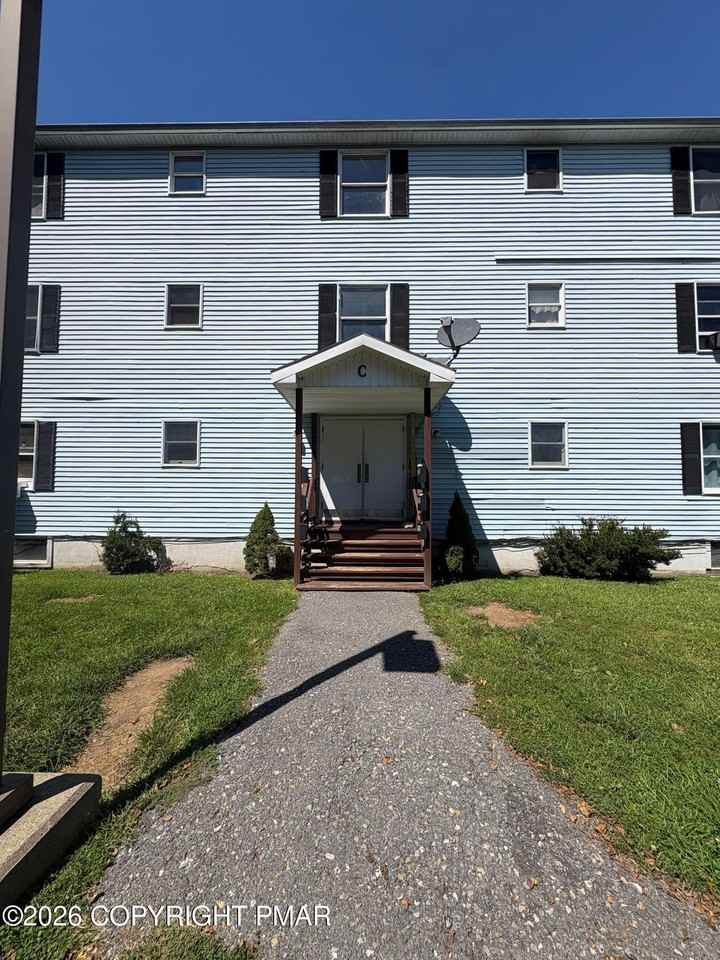339 Race St #C4 - Photo 2 of 7