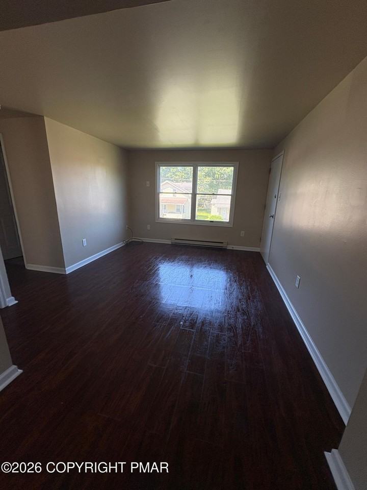 339 Race St #C4 - Photo 4 of 7