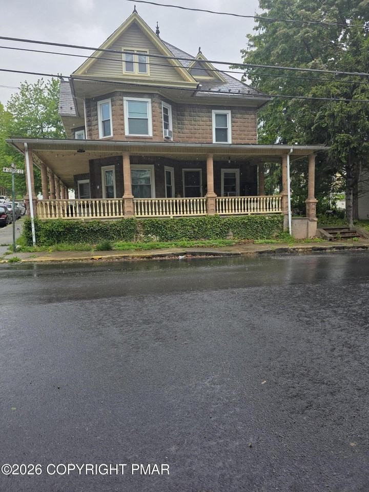 729 George St #729 - Photo 3 of 29