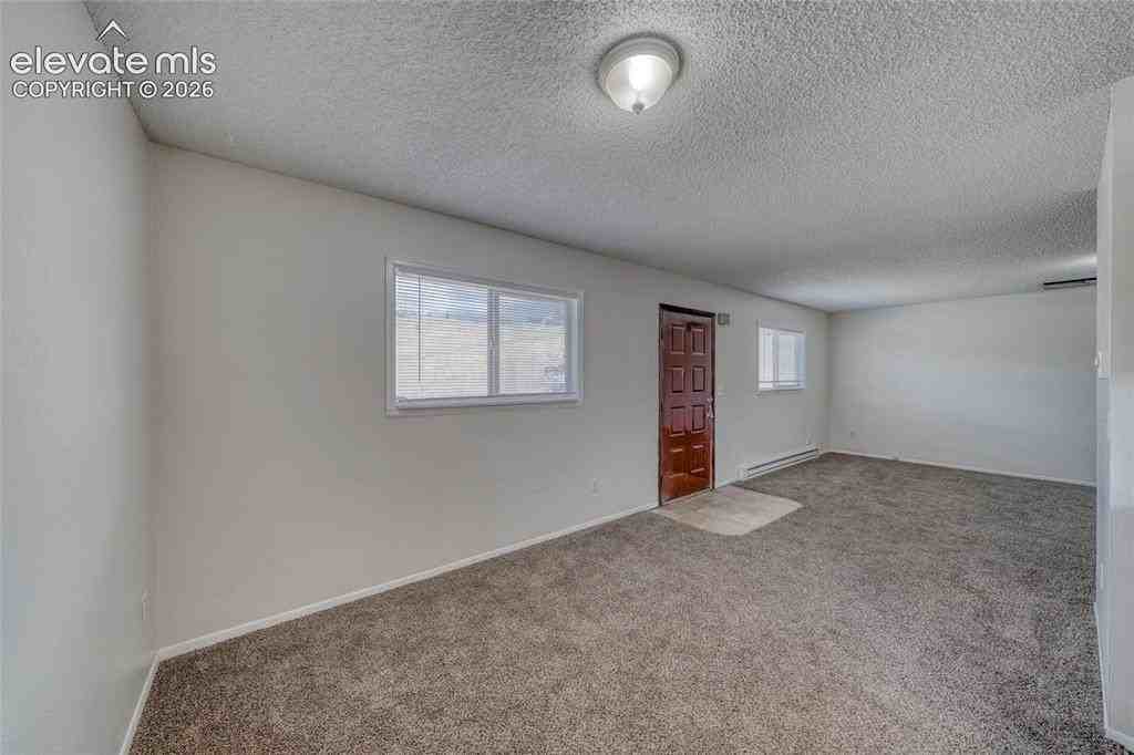 304 S 1st St #A - Photo 2 of 16