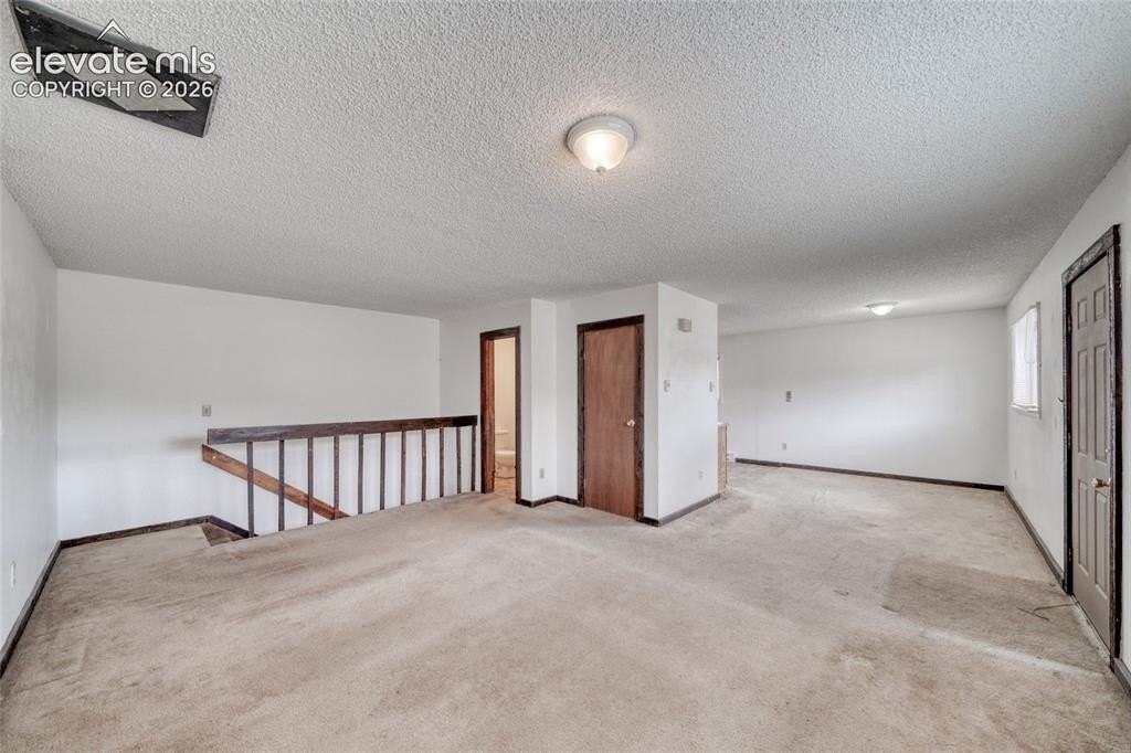 302 S 1st St #A - Photo 3 of 16