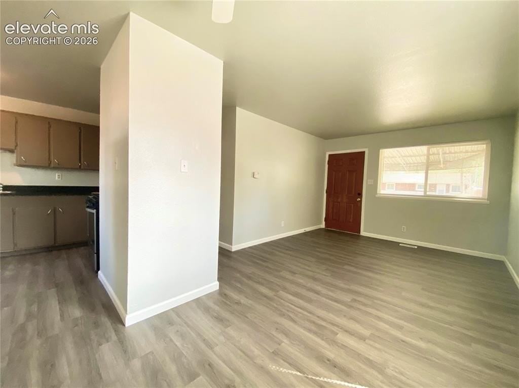 2230 Ivanhoe Dr - Photo 2 of 13
