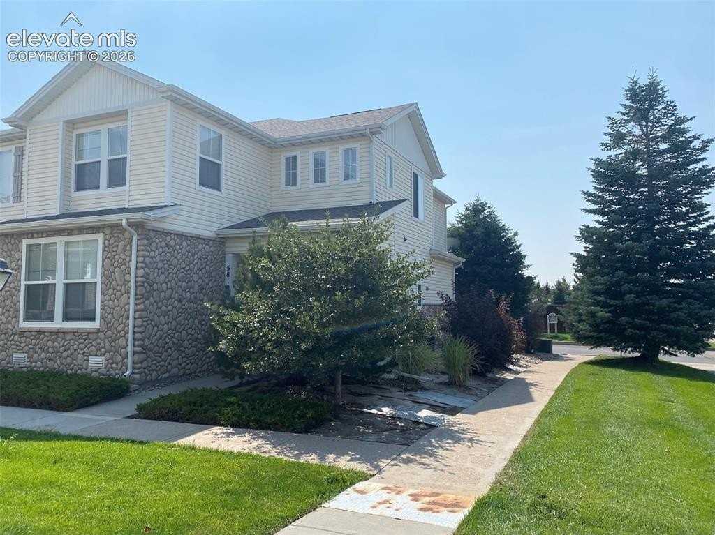 5810 Ensemble Hts - Photo 2 of 19